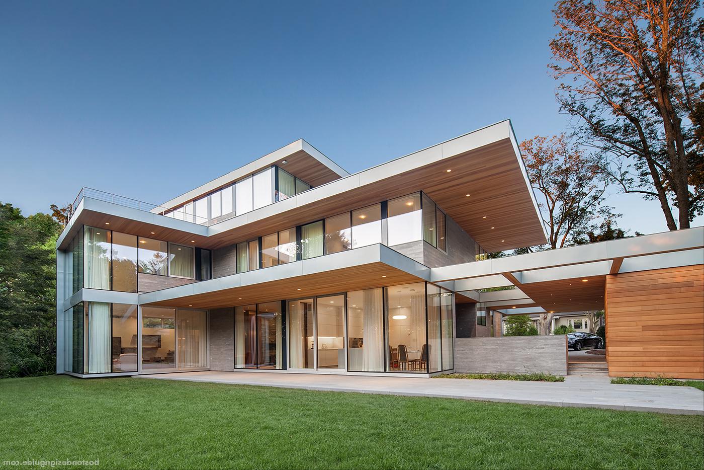 Contemporary home with breezeway